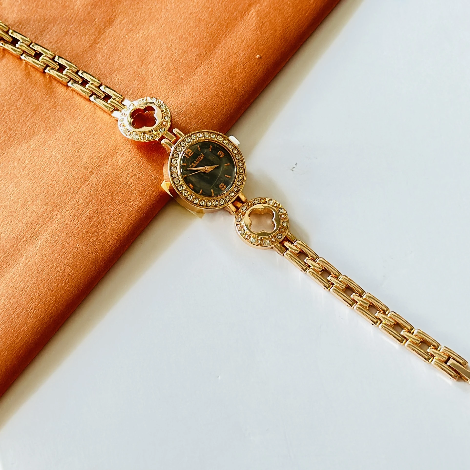 Quartz Analogue Watch