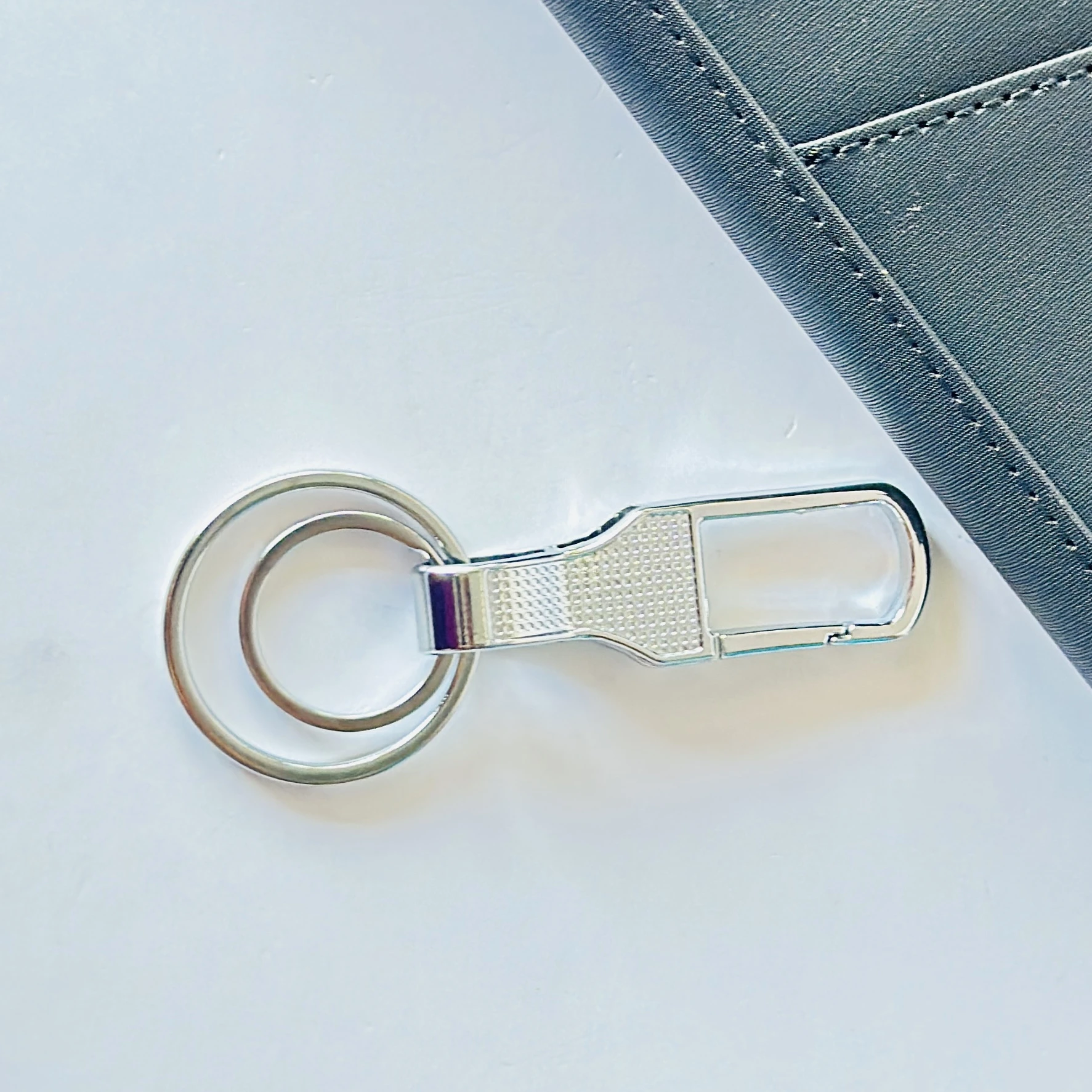 Metal keychain