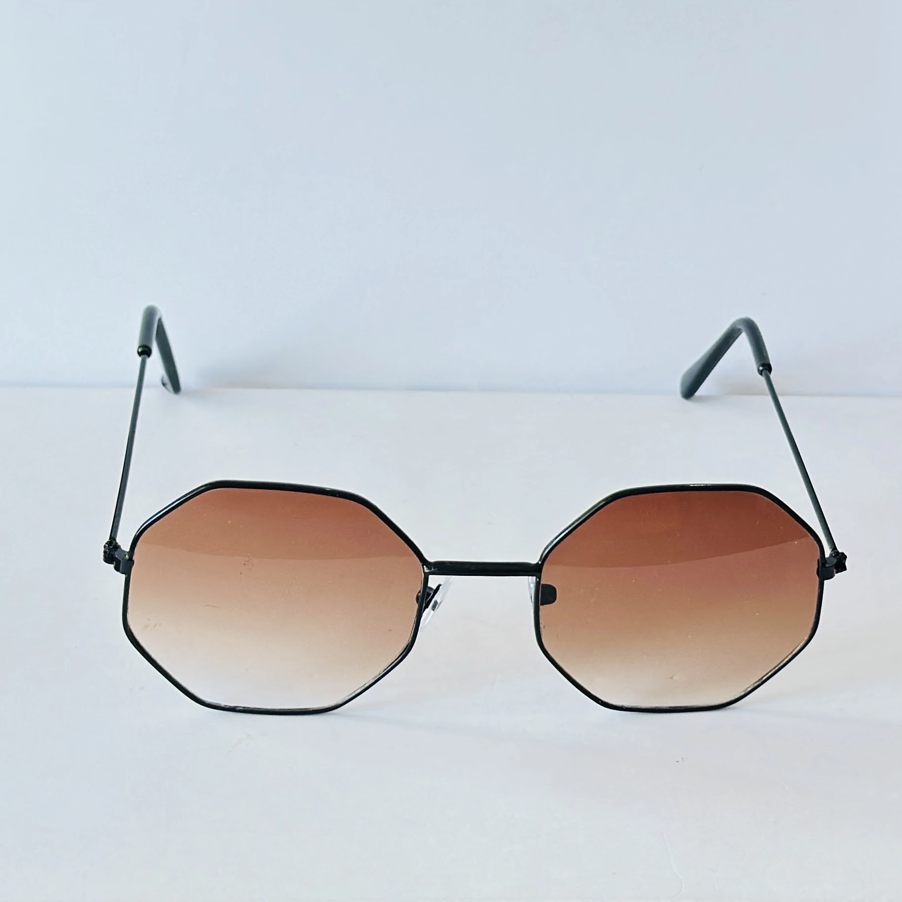 Unisex Brown Lens & Black Round Sunglasses with UV Protected Lenses