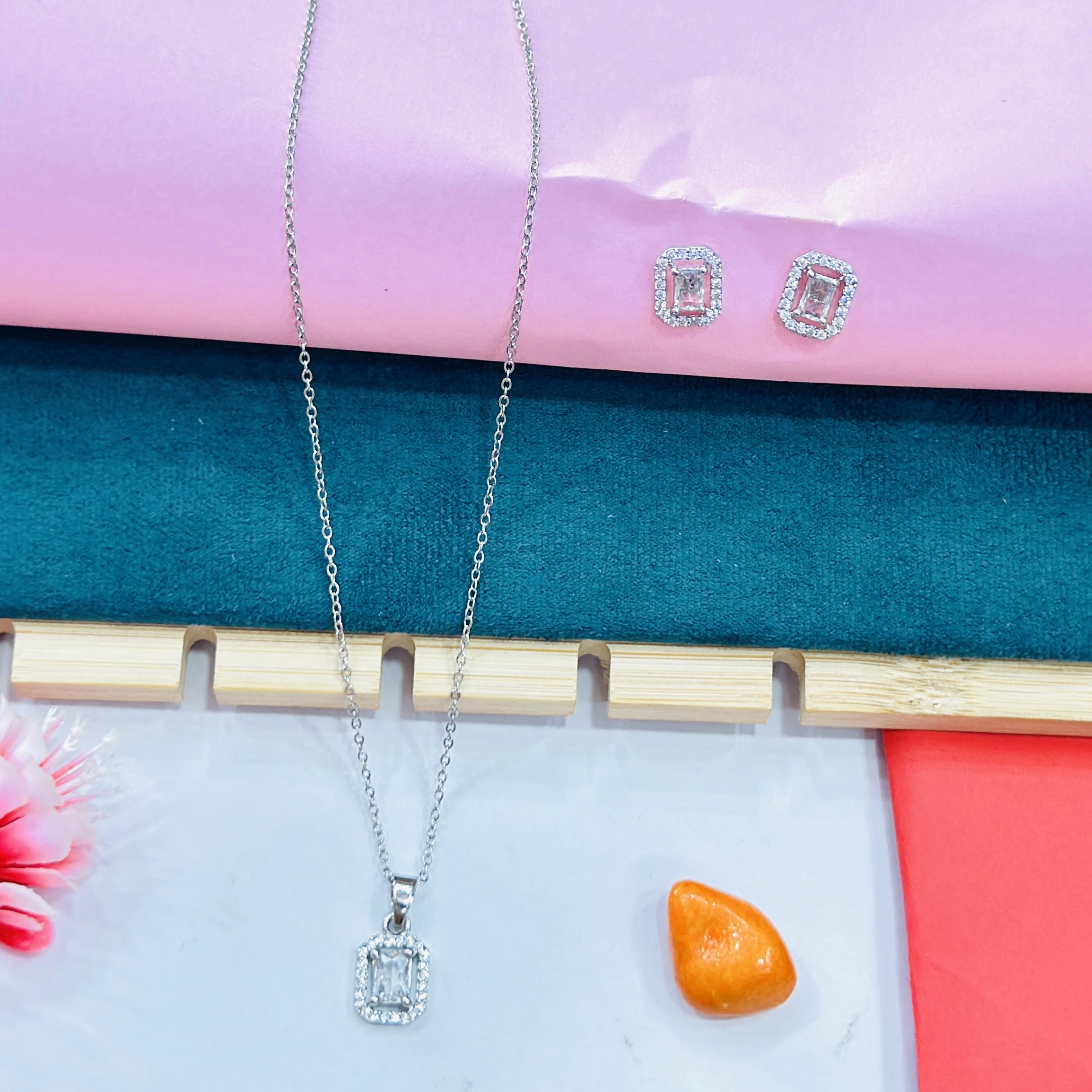 silver-plated jewelry set