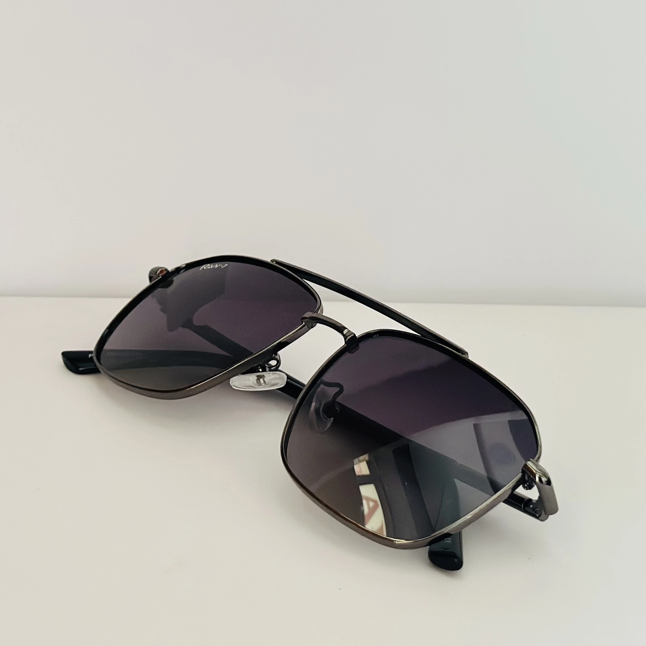 Guess GU5210 08B sunglass