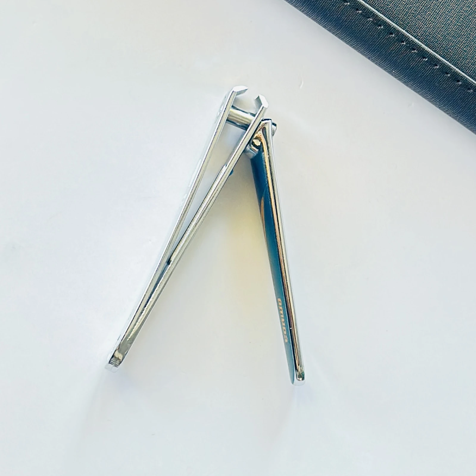portable nail clipper