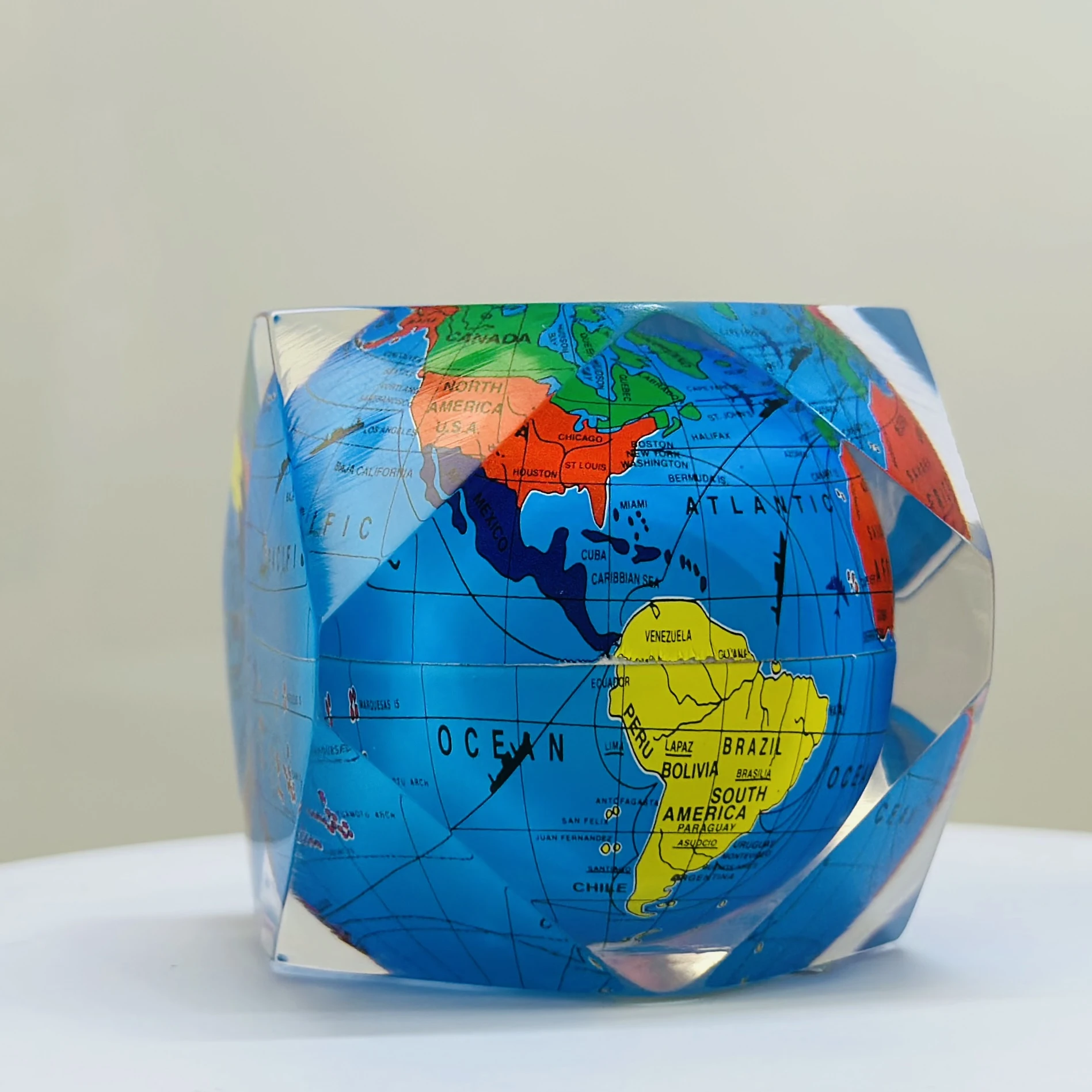 globe paperweight Item
