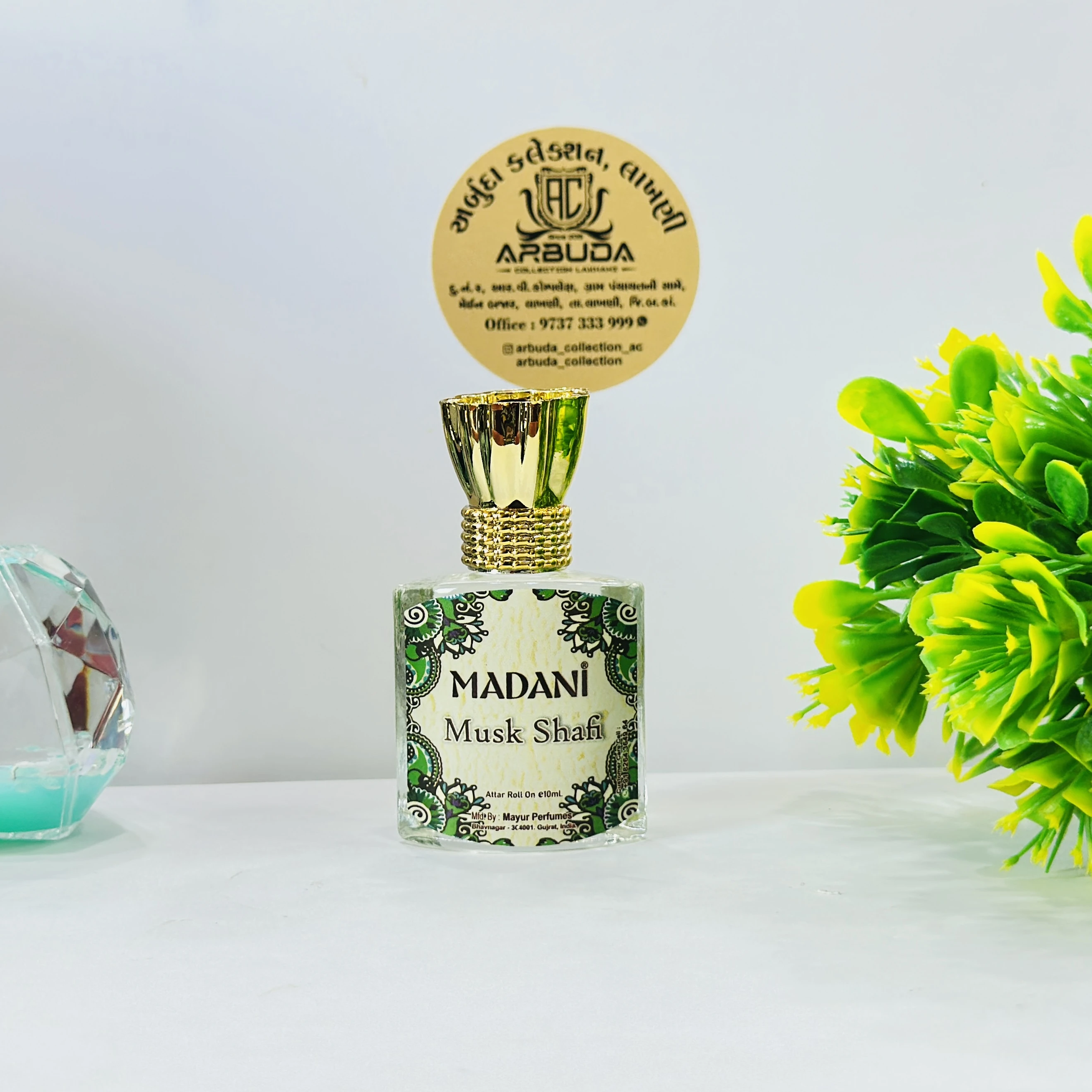 Madani Musk Shafi Attar roll-on perfume
