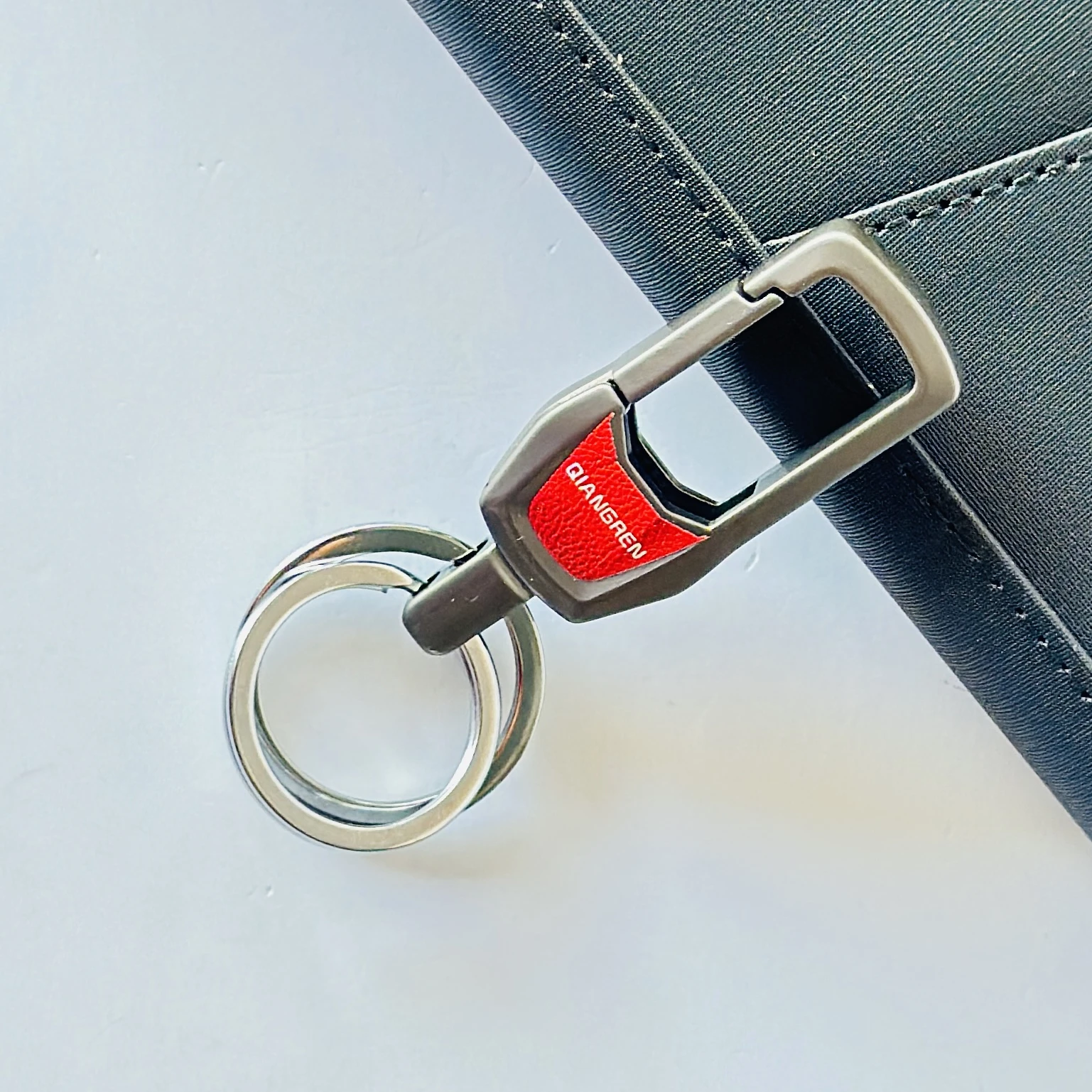 premium zinc alloy and metal car keychain