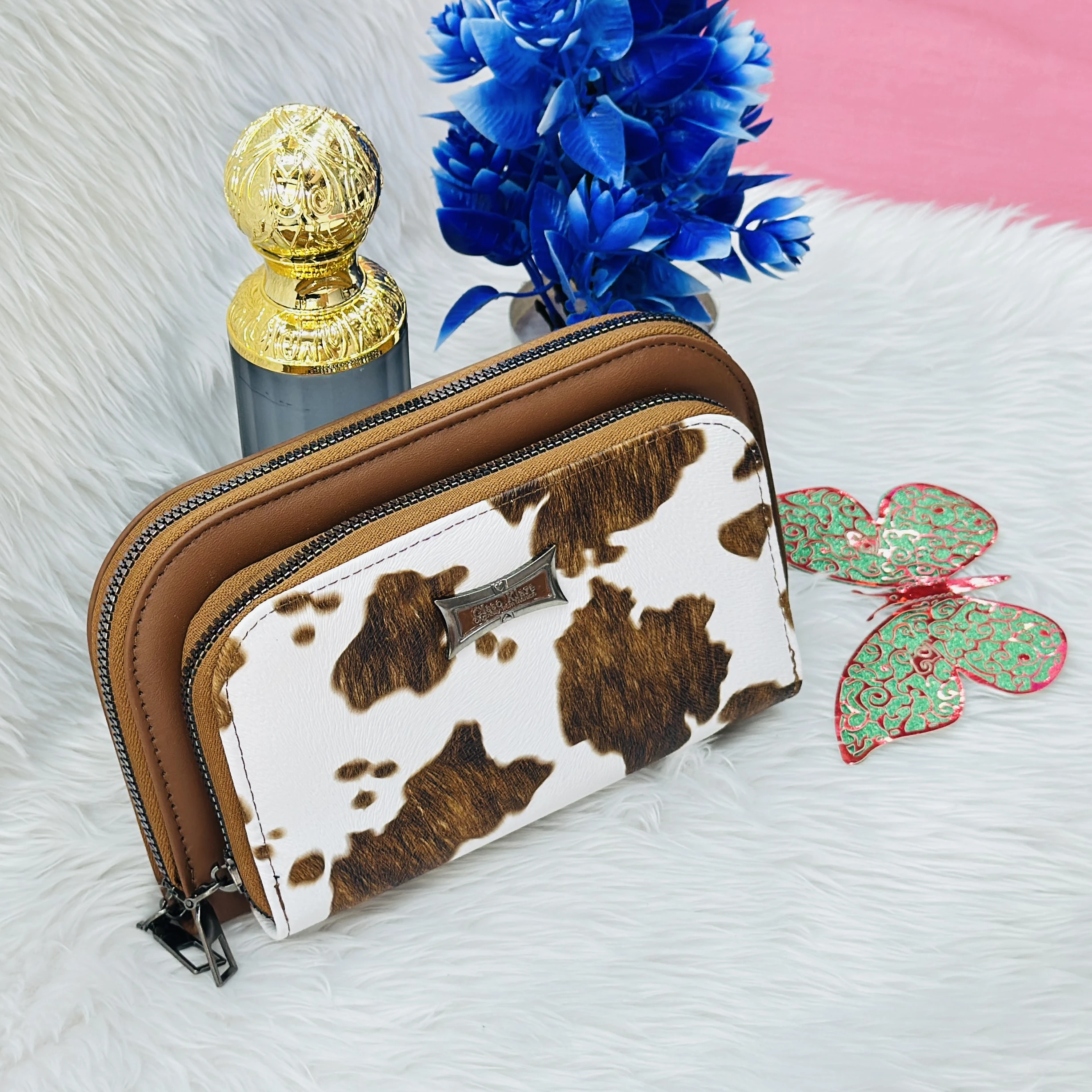 Oleg Klare women's wallet