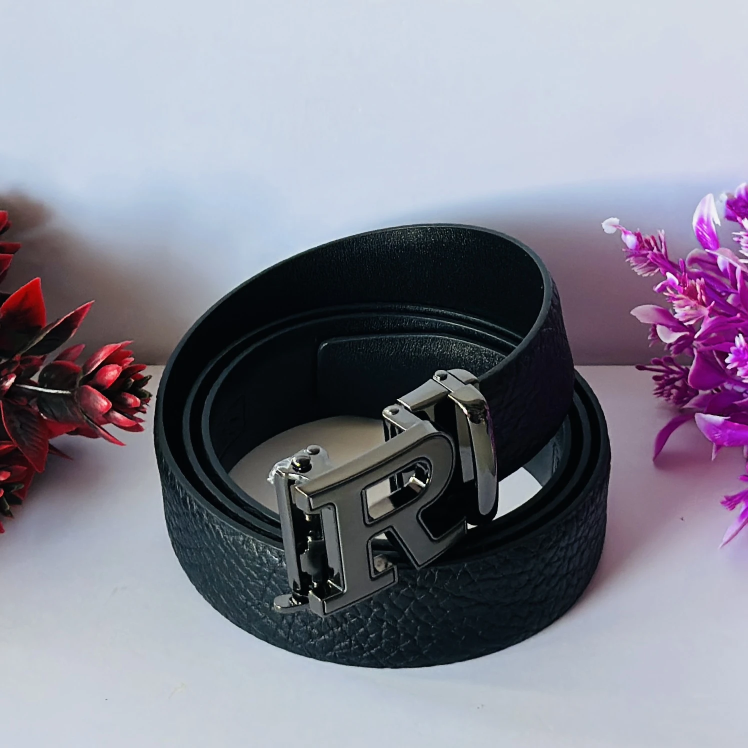 Men Black Solid R Buckle Belt