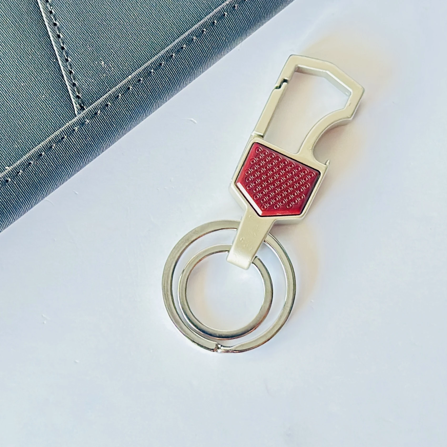 premium zinc alloy and metal car keychain