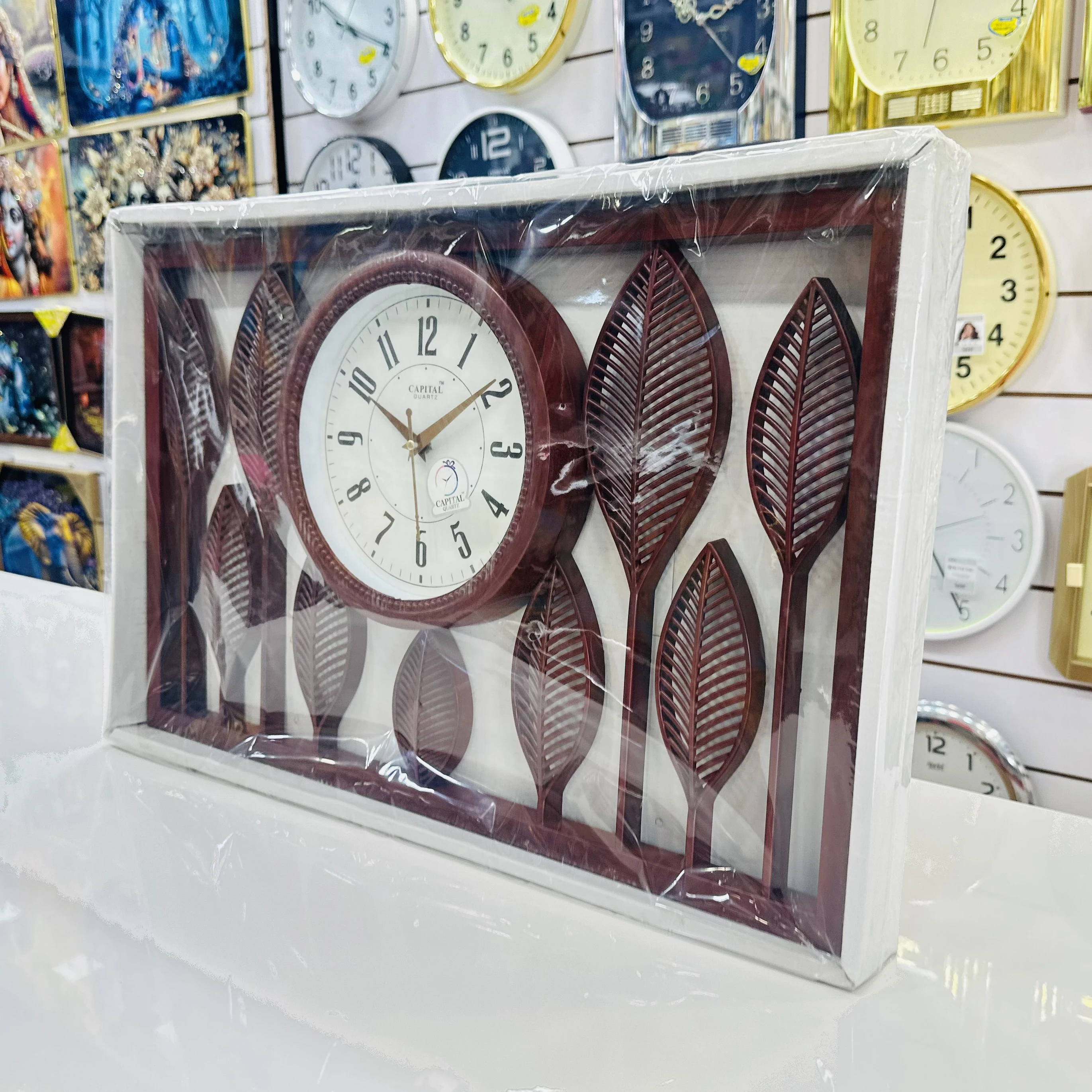 Capital Quartz wall clock(SKU-BCBRKI)