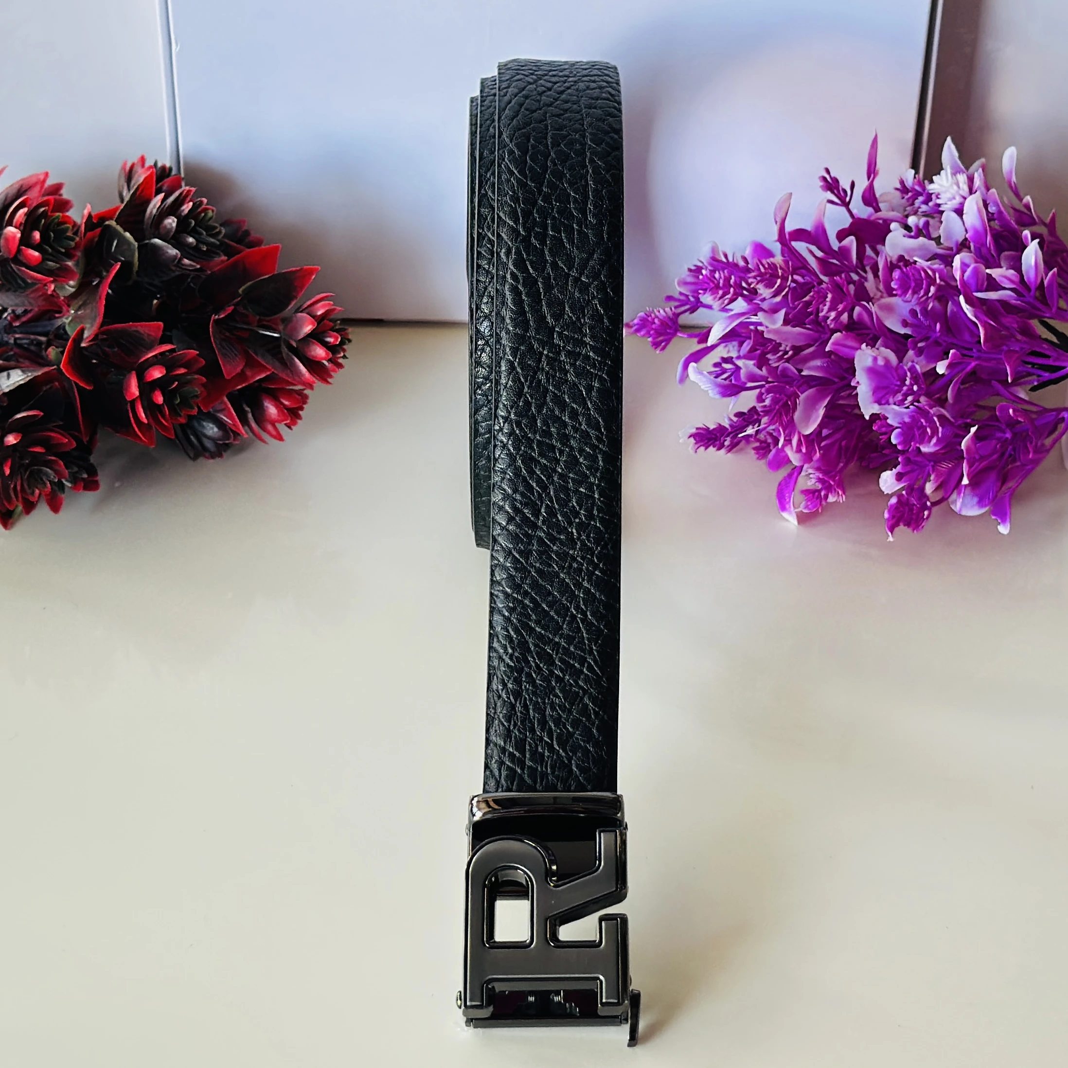 Men Black Solid R Buckle Belt