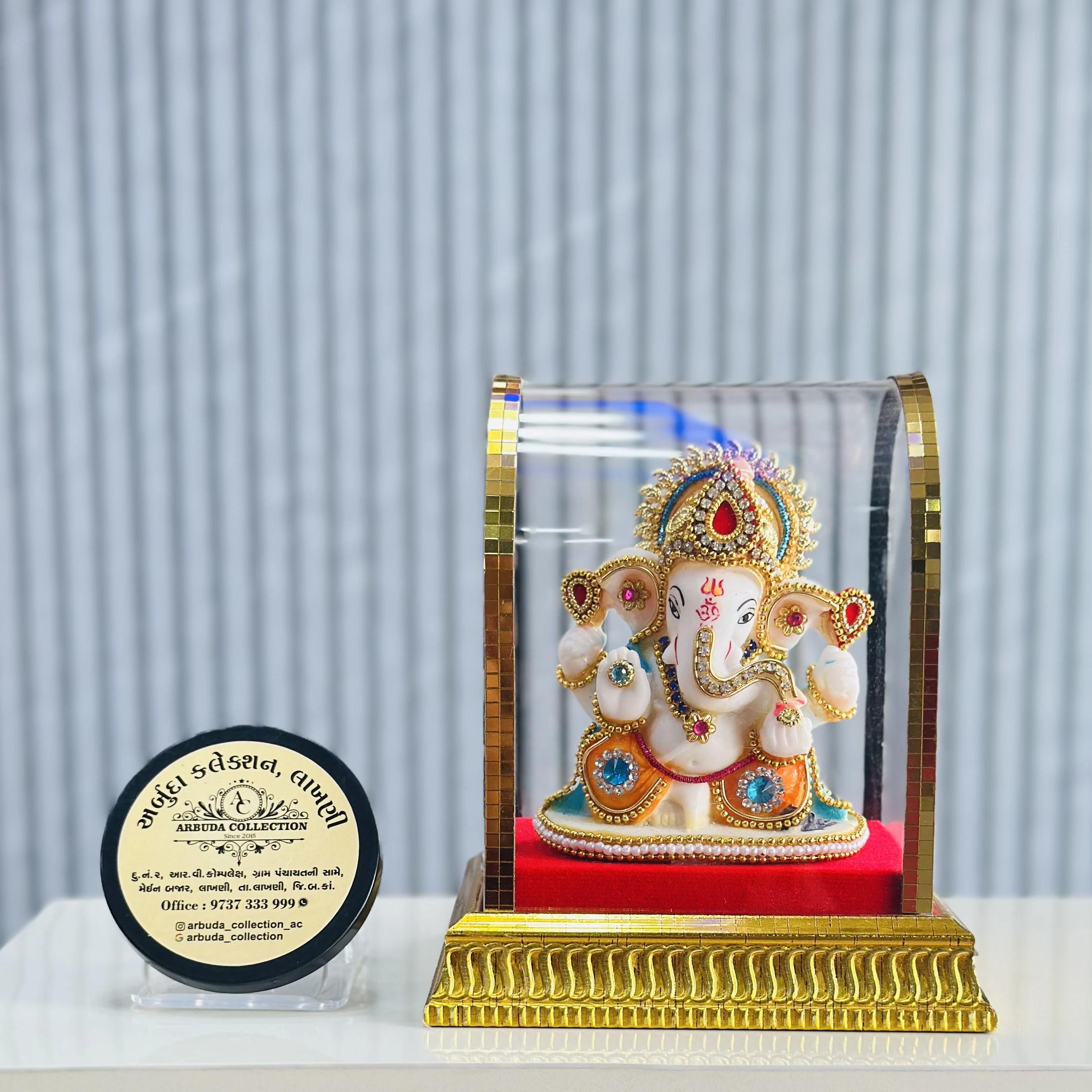 Ganpati bapa cabinet murti