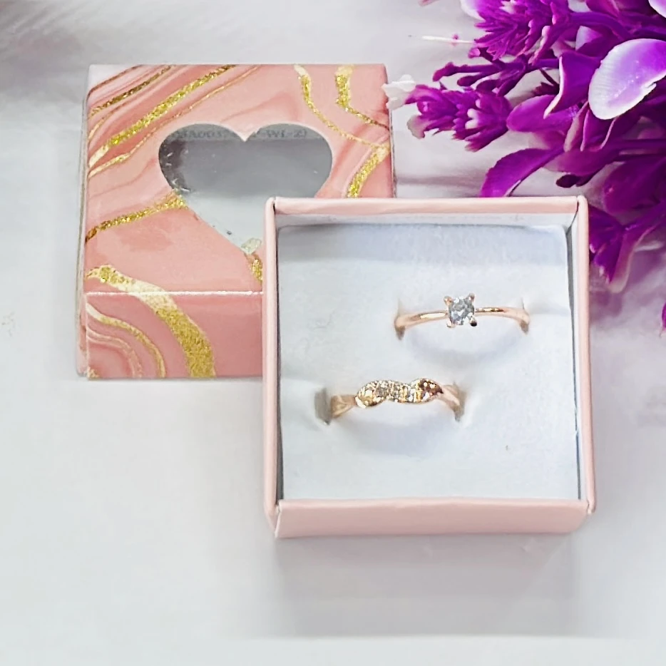 Set of two minimalist gold-toned rings