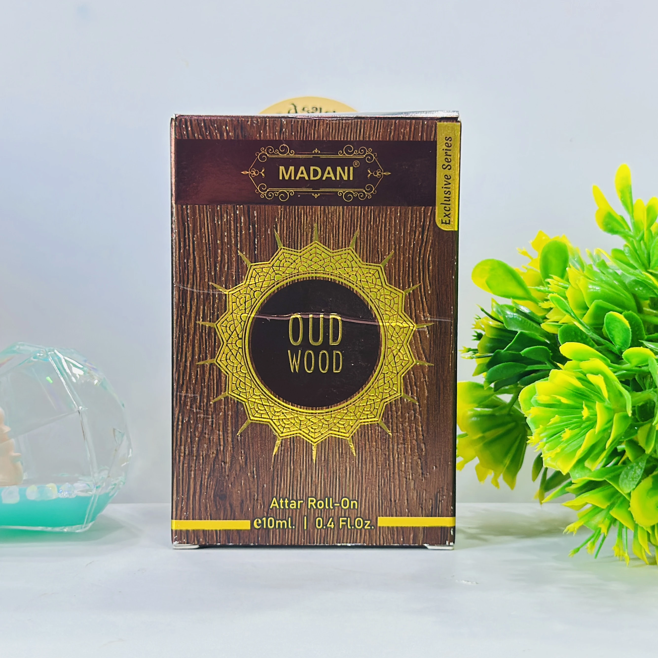 Madani Oud Wood Attar Roll-On is a 10ml unisex concentrated perfume