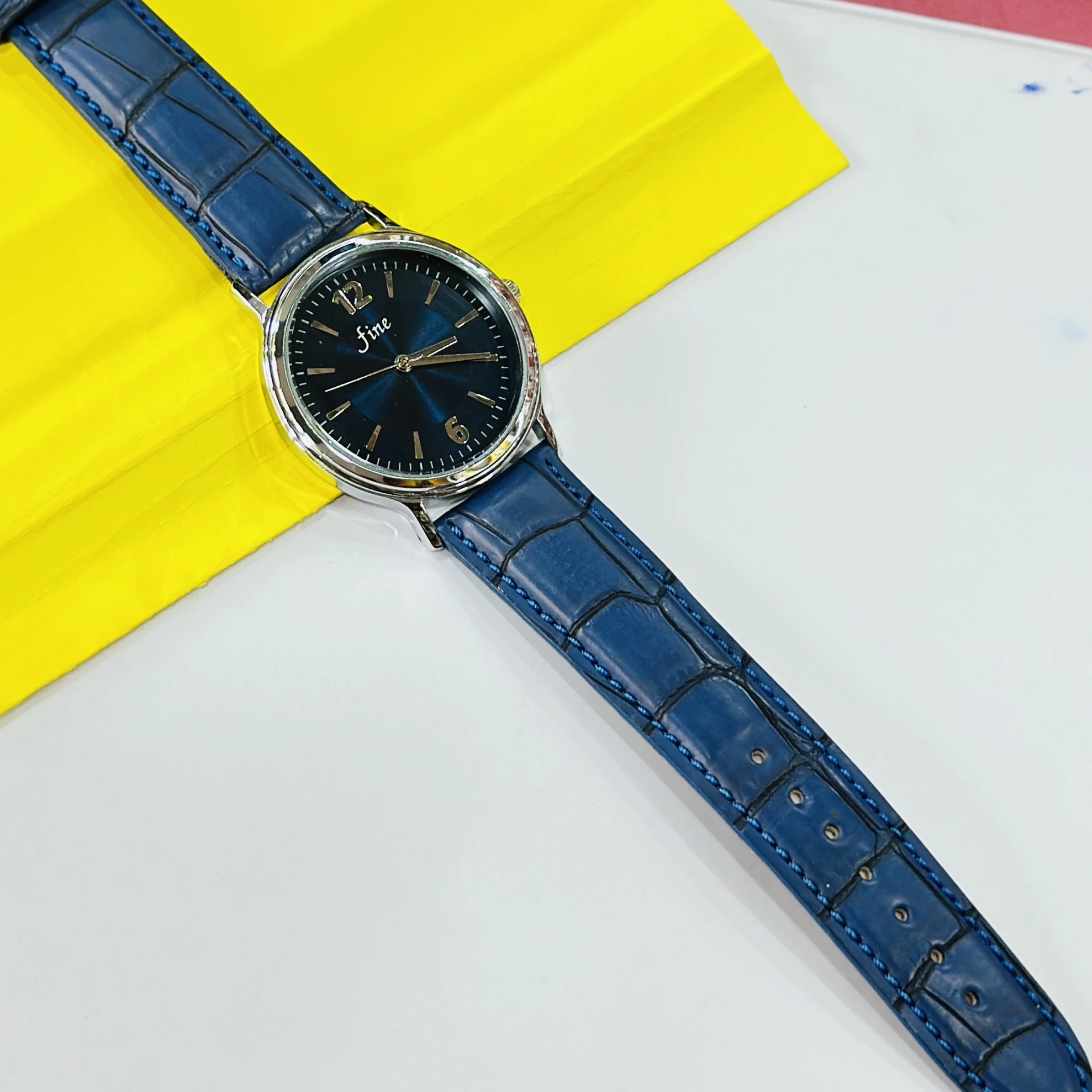 Quartz Analogue Watch for man’s