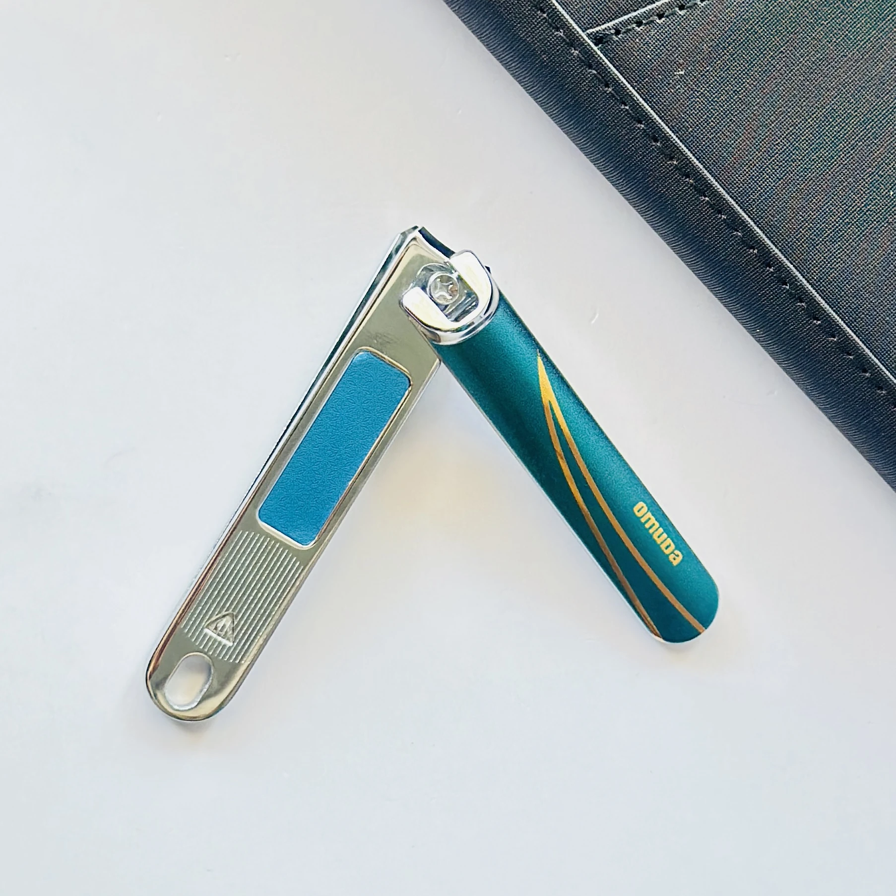 portable nail clipper
