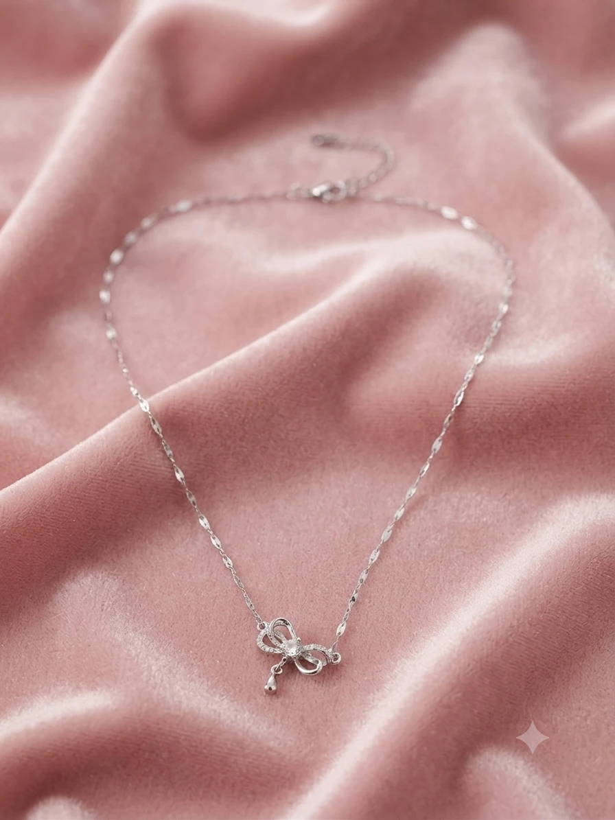 Glowlook silver-plated necklace