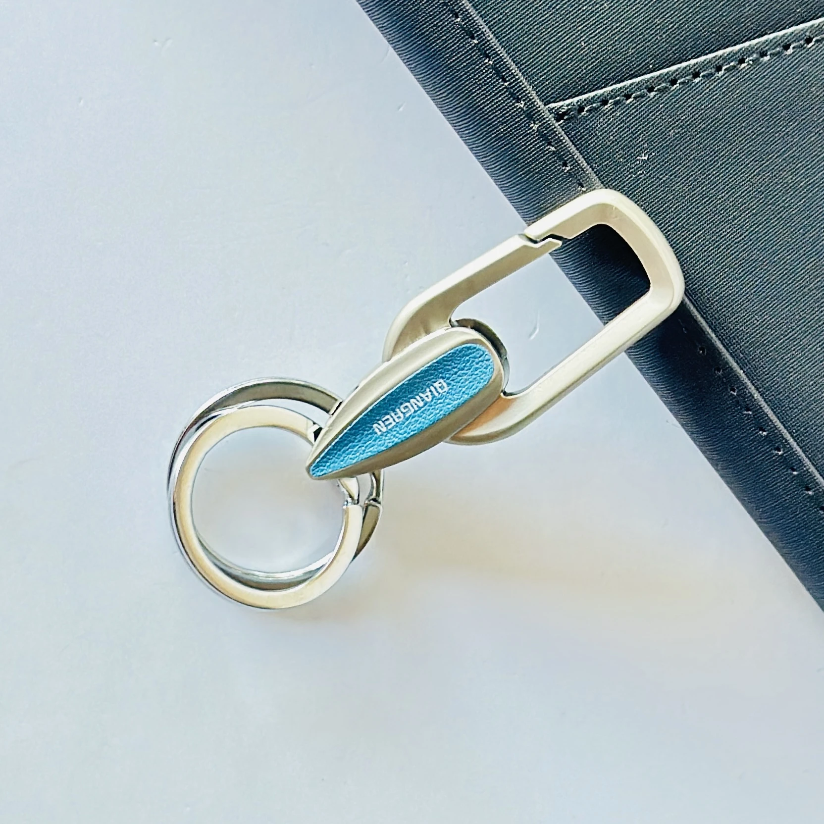 metallic quick-release car key chain